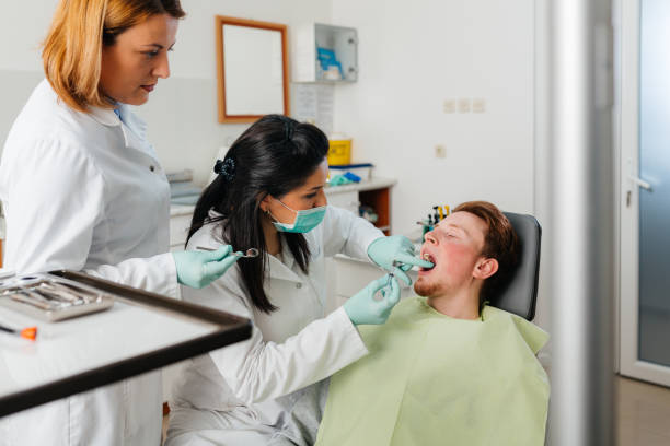 Best Emergency Wisdom Teeth Removal in Newhall, IA